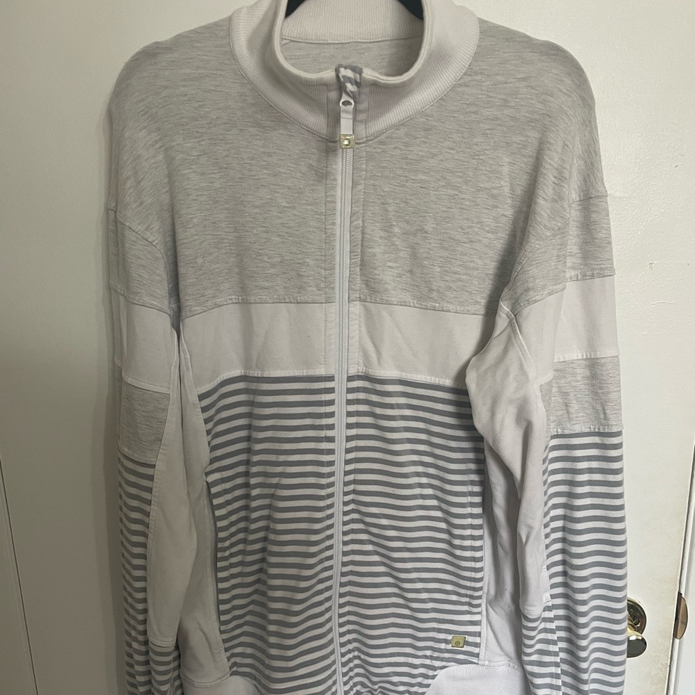 Lululemon Men’s Sweater